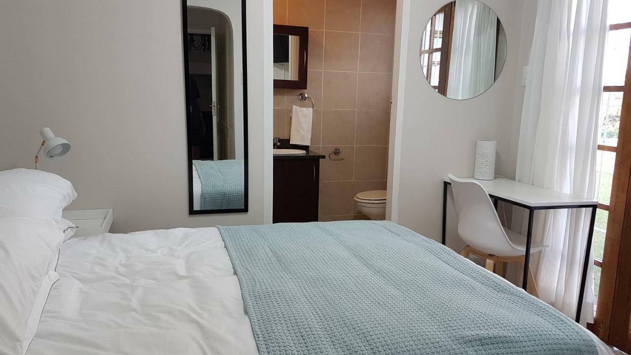 Innes Road Durban Accommodation 2 Bedroom Private Unit Bagian luar foto